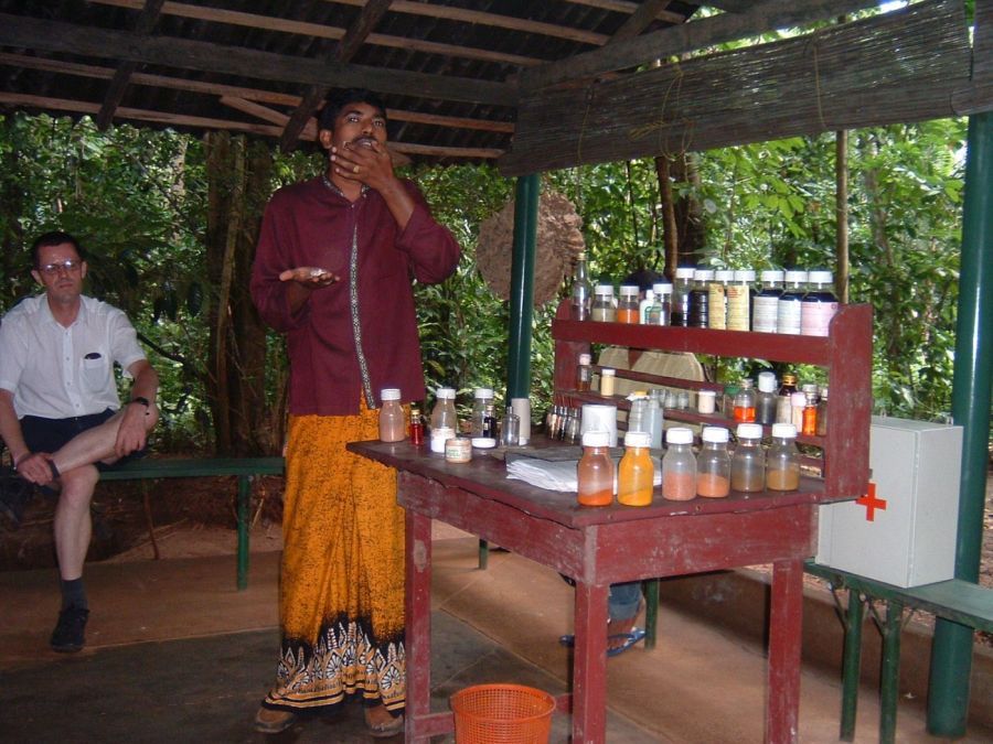 Suzanna Travels to Sri Lanka