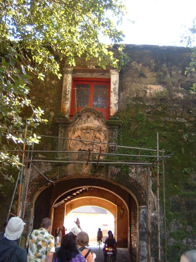 Suzanna Travels to Sri Lanka